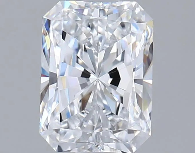 1.04ct Radiant Lab Grown Diamond (Colour E, Clarity VVS1, IGI Certified)