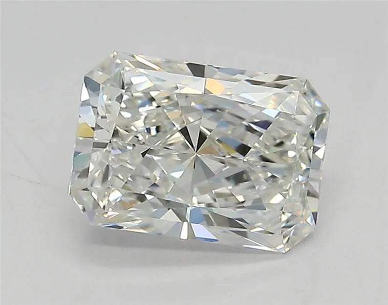 1.44ct Radiant Lab Grown Diamond (Colour E, Clarity VVS1, IGI Certified)