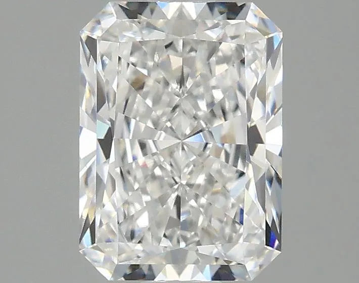 1.59ct Radiant Lab Grown Diamond (Colour E, Clarity VVS1, IGI Certified)