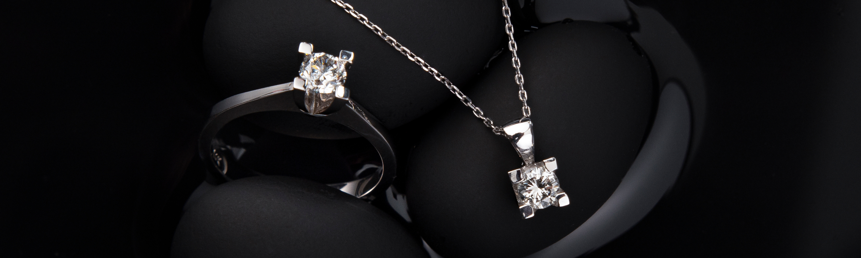 slider image slider_item_EMjmmy