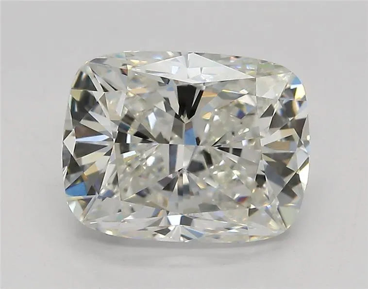 3.02ct Cushion modified Lab Grown Diamond (Colour F, Clarity VVS2, IGI Certified)