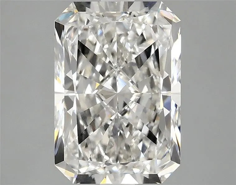 3.03ct Radiant Lab Grown Diamond (Colour G, Clarity VVS2, IGI Certified)