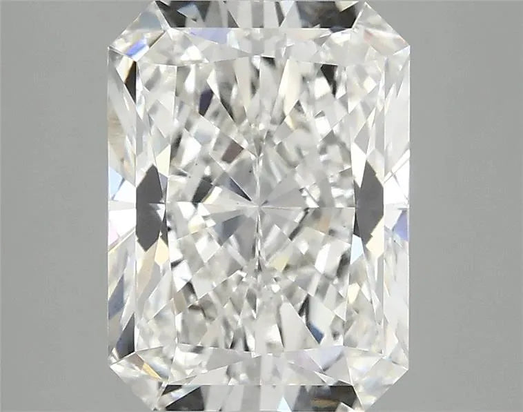3.07ct Radiant Lab Grown Diamond (Colour F, Clarity VS2, IGI Certified)
