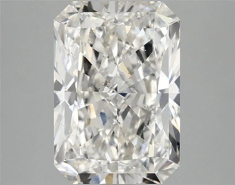 3.08ct Radiant Lab Grown Diamond (Colour G, Clarity VS2, IGI Certified)