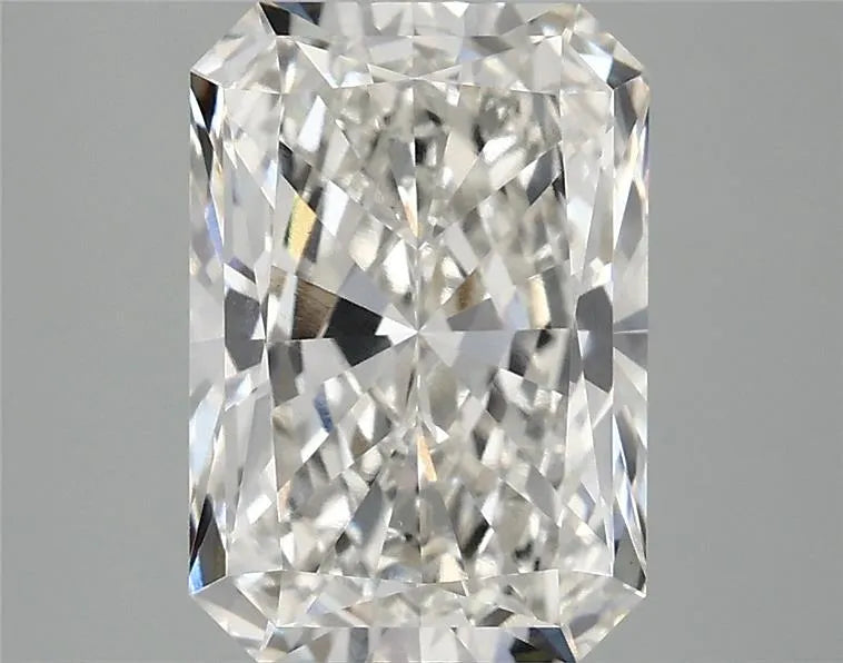 3.58ct Radiant Lab Grown Diamond (Colour G, Clarity VS1, IGI Certified)