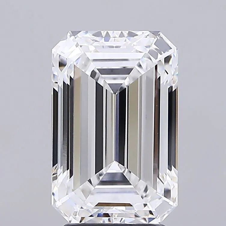3.83ct Emerald Lab Grown Diamond (Colour D, Clarity VVS1, IGI Certified)