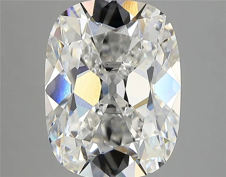 4.65ct Cushion modified Lab Grown Diamond (Colour E, Clarity VVS2, IGI Certified)