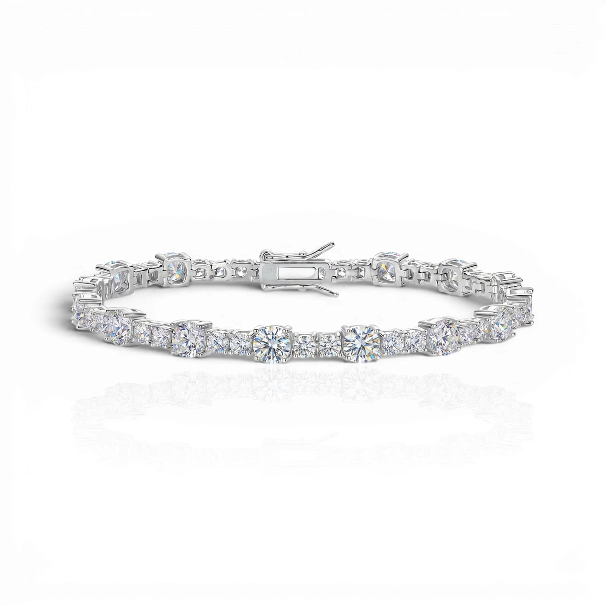 Alternating round tennis bracelet, moissanite stones in 18K White Gold Vermeil