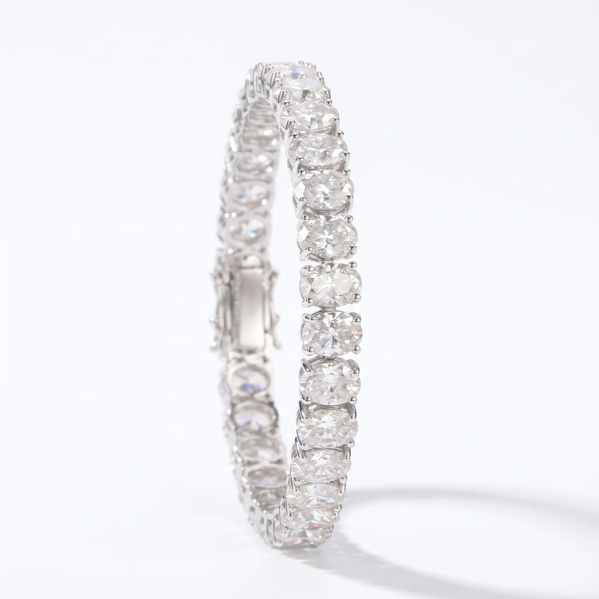 Oval Moissanite Tennis Bracelet – Aurore in 18K White Gold Vermeil